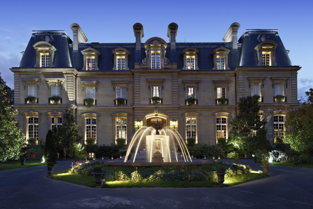 Saint James Paris - hôtel de luxe - paris frivole