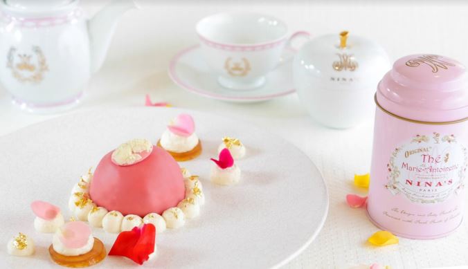nina - Marie Antoinette - tea time parisien - paris frivole - pâtisserie