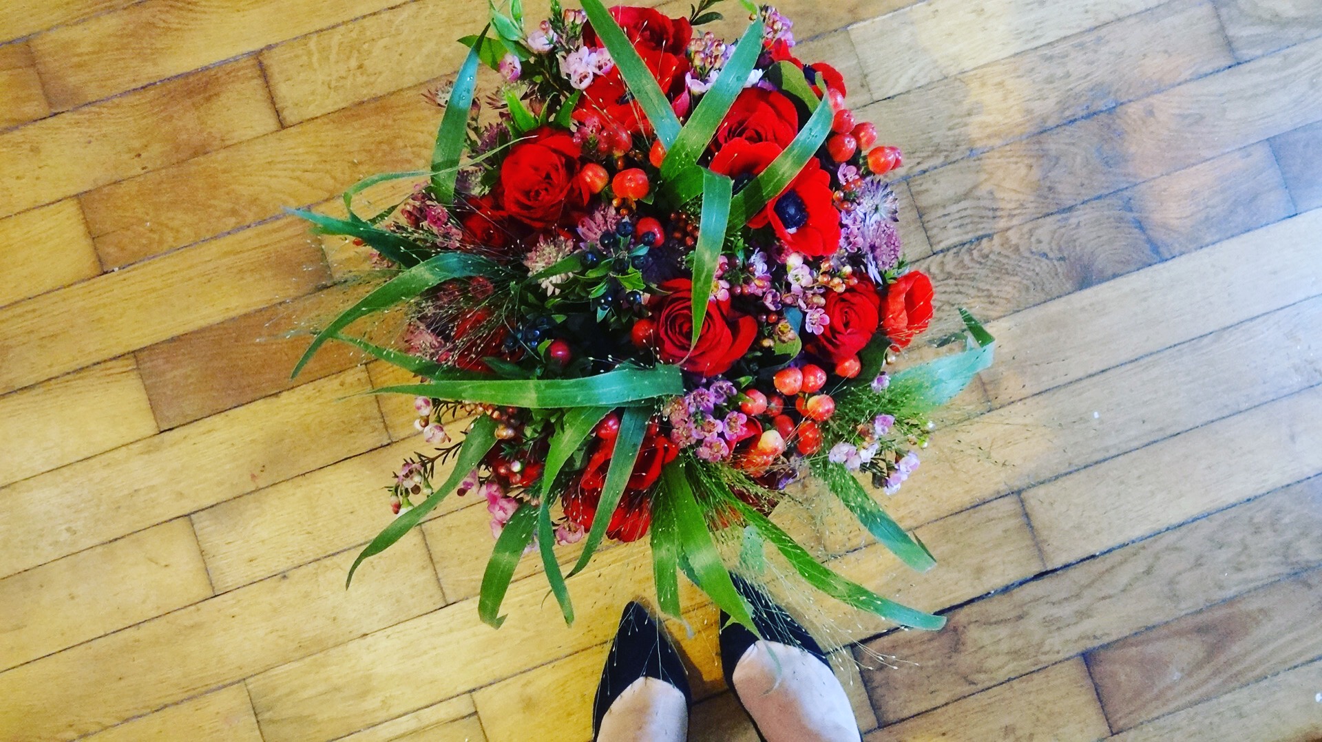 Interflora – un bouquet de fleurs pour la Saint Valentin – livraison –  Paris Frivole