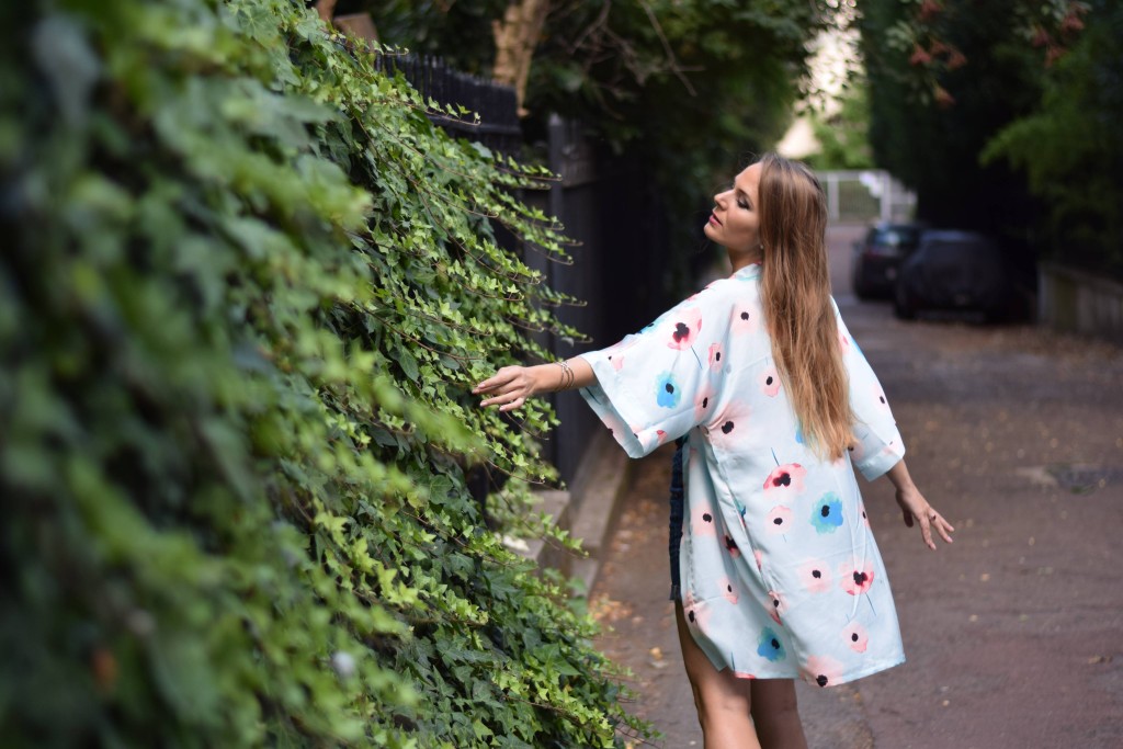 AW Bridal - un kimono chic pour l'été - le peignoir réinventé