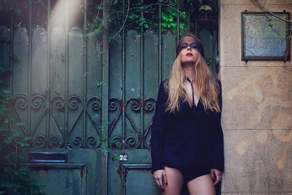 Passage du Désir – Maison Close – lingerie fine française