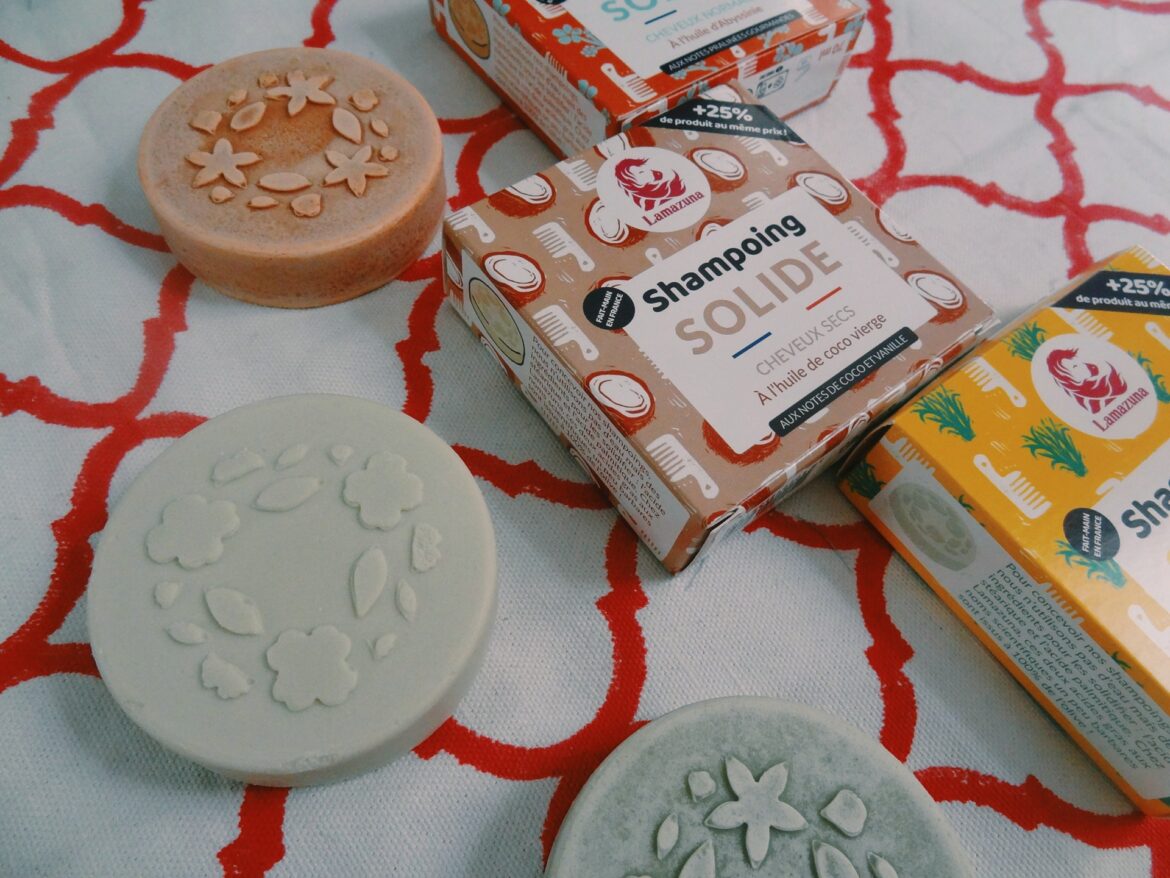 L'huile d'Abyssinie est une vraie pépite pour les cheveux normaux à tendance sèche, elle les nourrit et leur apporte de la brillance. Vous allez adorer son parfum gourmand aux notes pralinées !