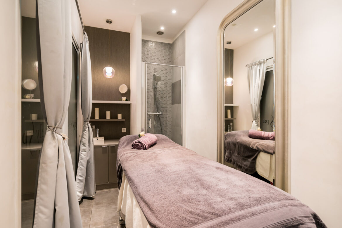 La méthode Laetitia Fontanel - un protocole visage et corps - action anti-âge globale