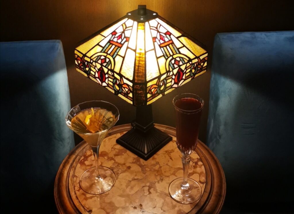Mobster Bar - le Speakeasy glamour où l'on boit des cocktails décadents en écoutant du Jazz