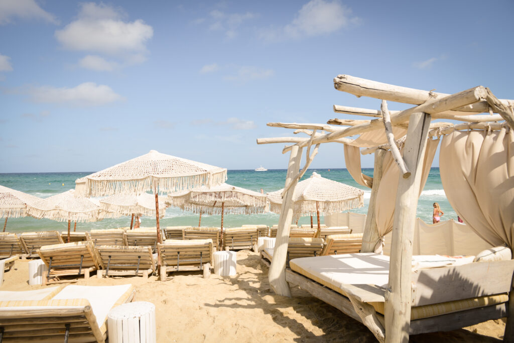 Verde Beach - la nouvelle adresse à la mode de la plage de Pampelonne à Ramatuelle