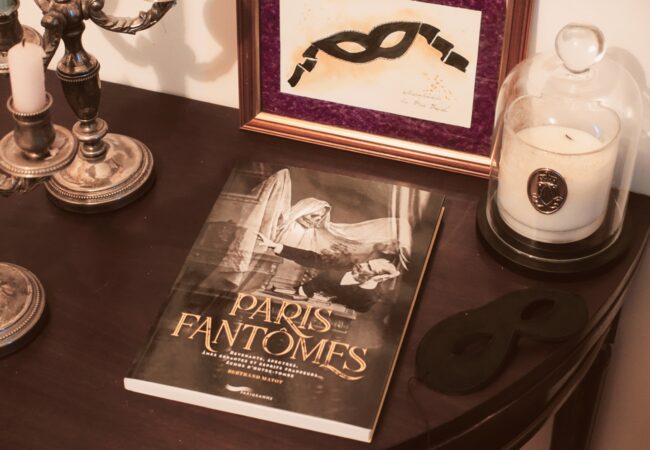 Paris Fantômes, le nouveau livre de Bertrand Matot publié aux éditions Parigramme