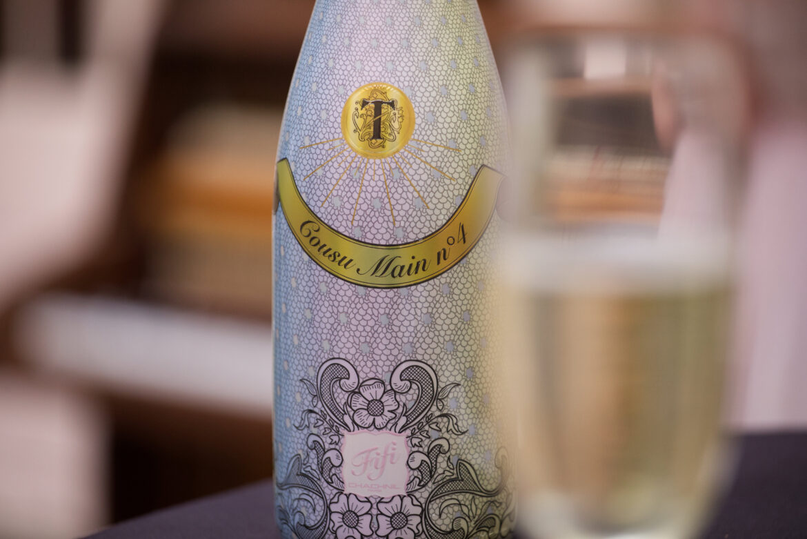 Cousu-Main n°4 : la Cave de Turckheim collabore avec Fifi Chachnil