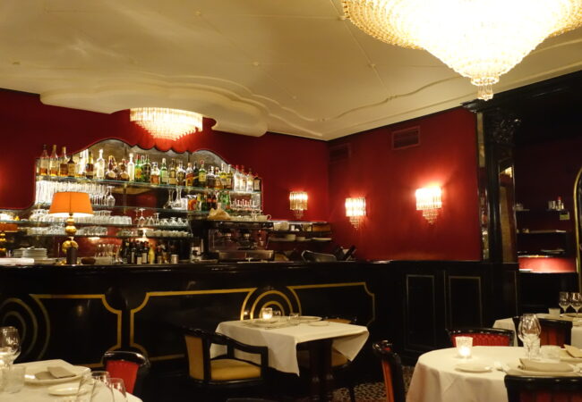 Ambiance Venise à Paris chez Conti – le restaurant italien le plus ancien de la capitale