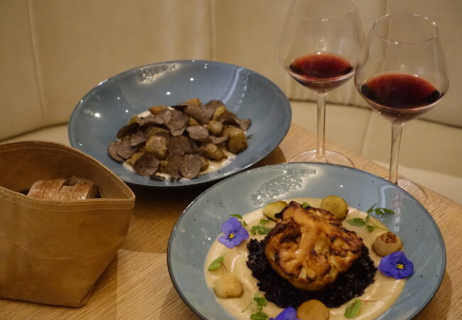 Bonnard Marais – le meilleur restaurant veggie de Paris propose une cuisine végétale et des vins bio raffinés
