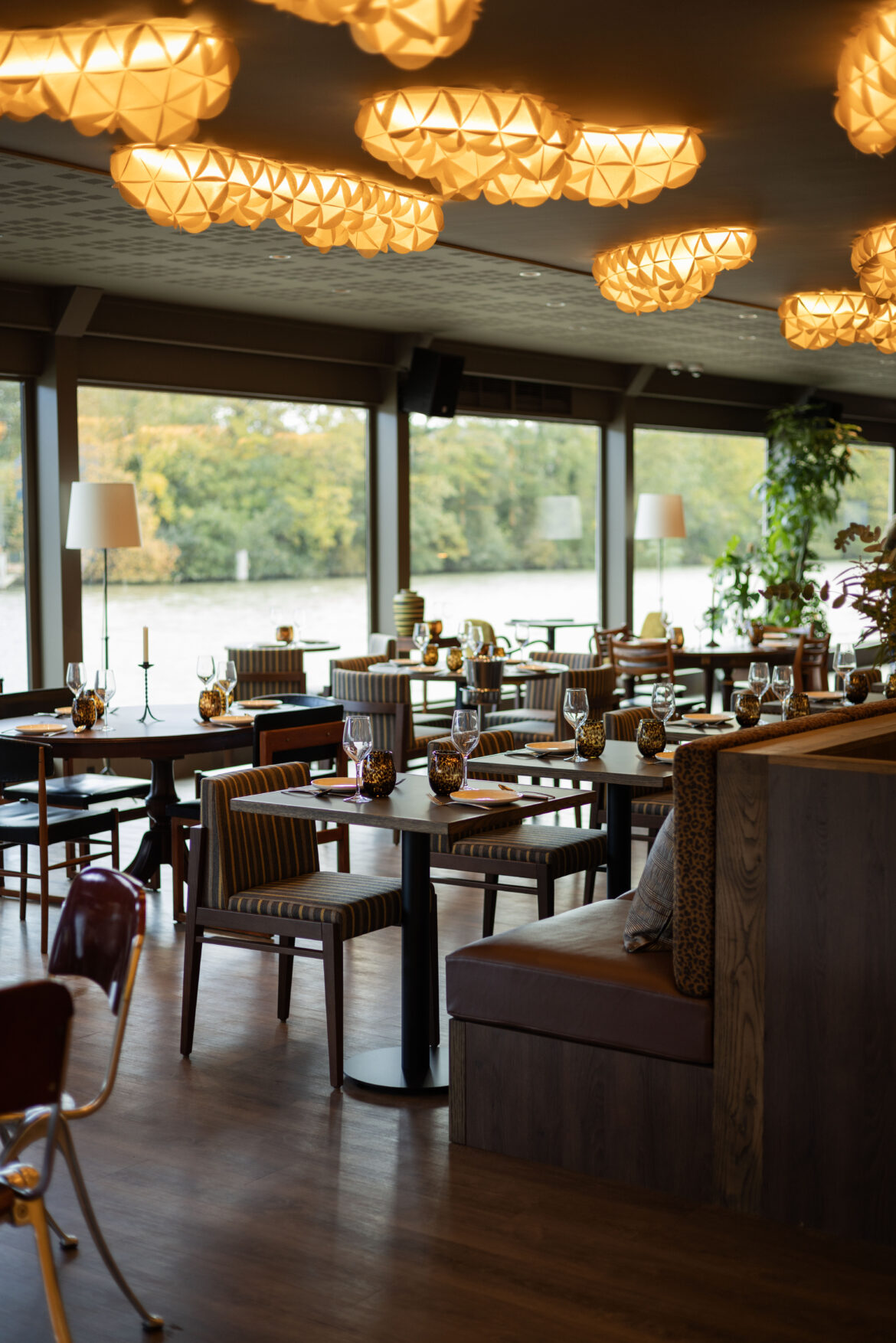 Maison Jaune, le restaurant péniche bistronomique à Boulogne Billancourt